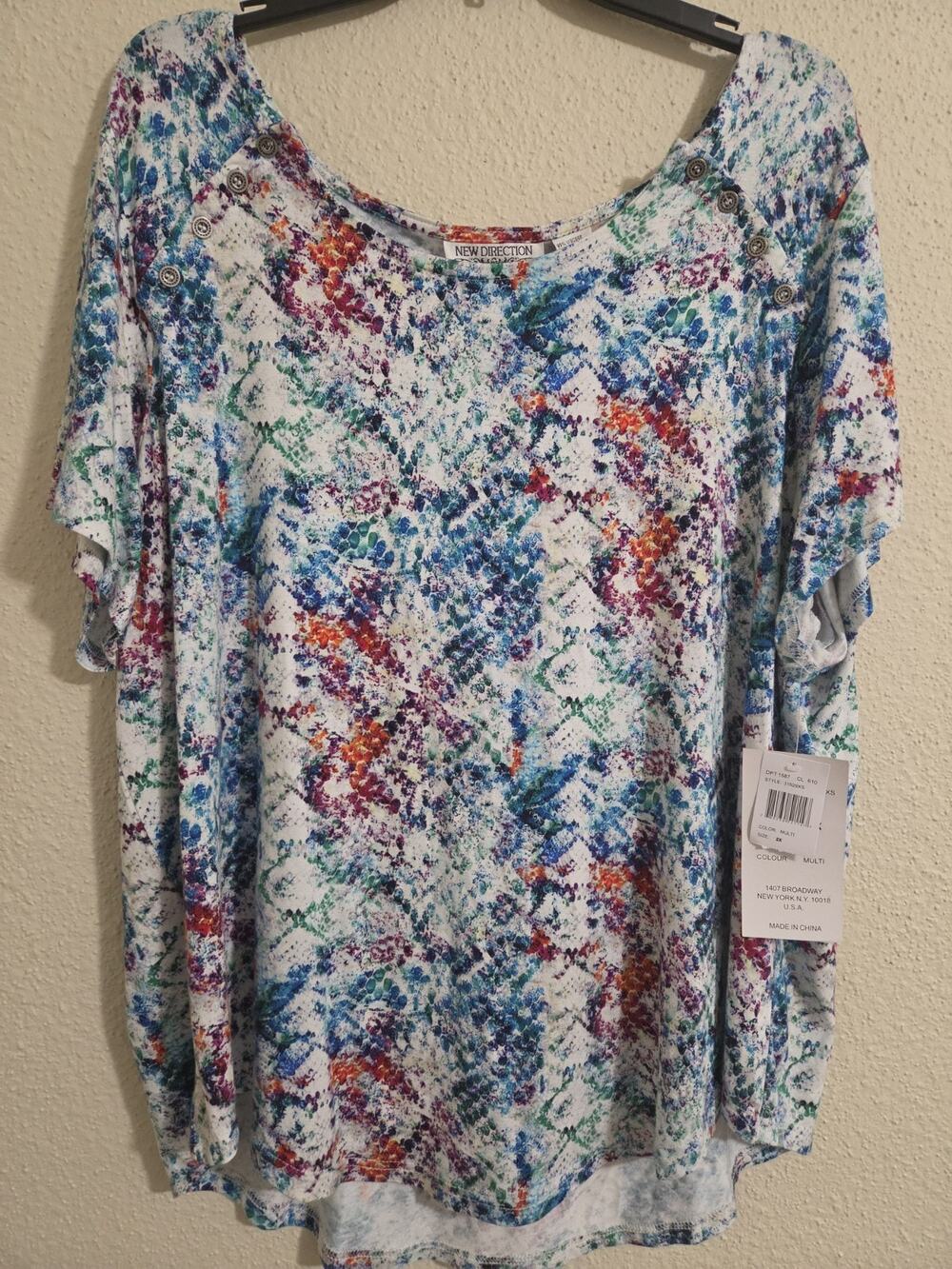 New Direction Womens 2X Top NWT Multi Color Abstract Snake Print Button Accent